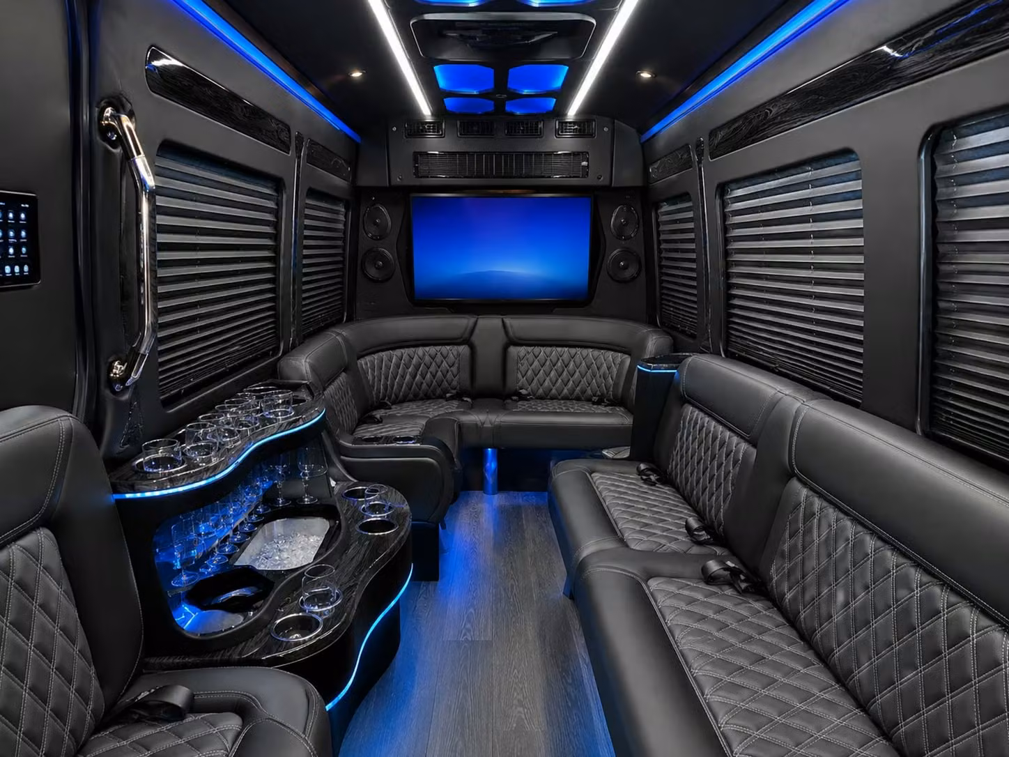 school field trip and group transportation in bakersfield