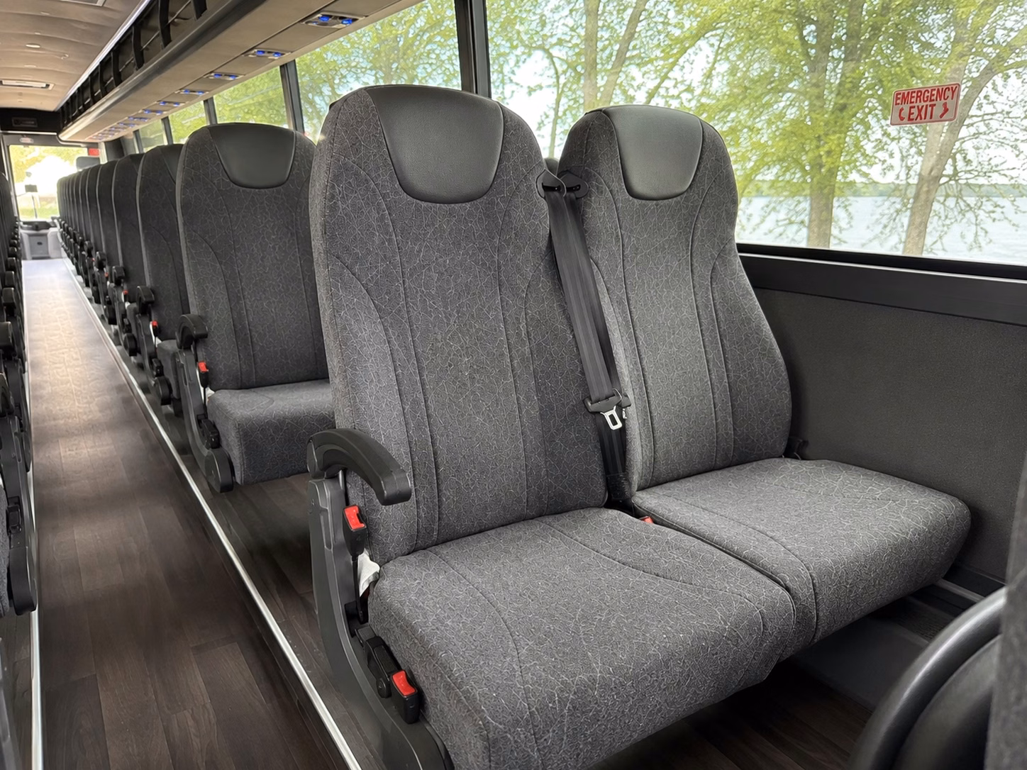 shuttle your guests between downtown bakersfield hotels and your wedding venue